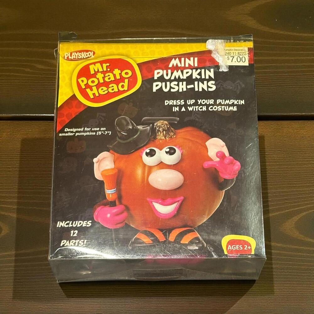 2013 PLAYSKOOL‎ Mr. Potato Head 12 pc Pumpkin Witch Push-ins. Halloween Fun!